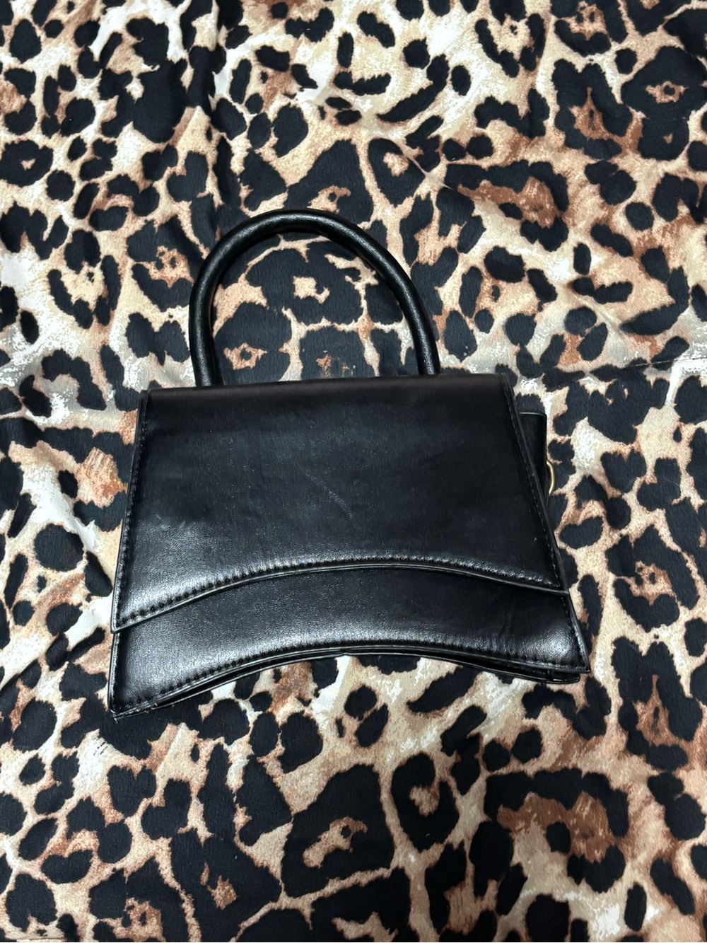 Classic Black Women’s Top-Handle Bag - Picture 2 of 3